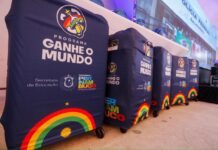 Ganhe o Mundo: Raquel Lyra entrega kits de viagem a 700 estudantes que farão intercâmbio no Canadá