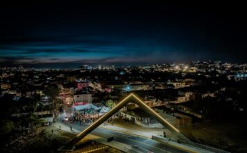 “Estamos trabalhando bastante para continuar avançando”, destacou o prefeito de Caruaru, Rodrigo Pinheiro, durante a inauguração da Ponte Anastácio Rodrigues