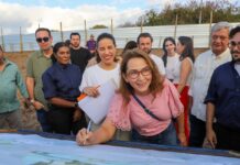 Votada em Fernando de Noronha, Débora Almeida retorna à ilha, participa de entregas ao lado da Governadora Raquel Lyra e defende governo na tribuna da ALEPE