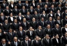 Juntos pela Segurança: governadora Raquel Lyra comanda aula inaugural de 189 alunos do curso de oficiais da Polícia Militar