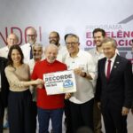 Ao lado do presidente Lula, Raquel Lyra visita expansão da fábrica da Aché no Cabo de Santo Agostinho