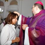 No Recife, Raquel Lyra prestigia a abertura da Campanha da Fraternidade 2026 durante celebração da Missa de Cinzas