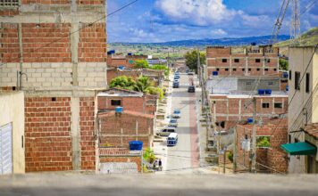 Prefeito de Caruaru em exercício, Bruno Lambreta, entrega Avenida Berna totalmente requalificada, realizando o sonho dos moradores