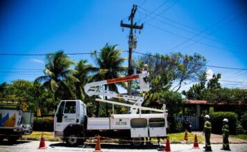Neoenergia realiza ações programadas para garantir segurança e qualidade no fornecimento de energia em Caruaru