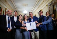 Raquel Lyra assina concessão parcial da Compesa para impulsionar o maior investimento em saneamento da história de Pernambuco