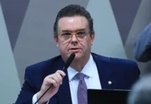Wolney Queiroz retira pré-candidatura a deputado federal e decide permanecer no governo Lula