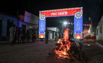 Vila de Pau Santo marca despedida do São João na Roça 2026 em noite de forró e tradição