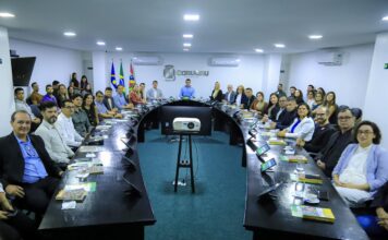 Prefeito Rodrigo Pinheiro apresenta modelo de gestão exitosa de projetos desenvolvidos no município para executivos de multinacionais