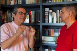 Em vídeo, Maurício Rands e João Paulo celebram vitória histórica dos agentes de saúde
