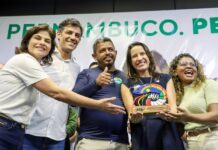 Junto de Raquel e Priscila, Daniel Coelho confirma pré-candidatura a deputado federal pelo PSD