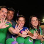 Surubim: Mendonça participa de caminhada com Raquel, Chaparral e Juliana de Chaparral