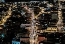 Centenas de veículos tomam as ruas de Caruaru em buzinaço de Anderson Luiz