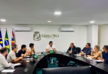 Prefeito Rodrigo Pinheiro se reúne com o Sesc e comissão para alinhar mudança da Feira do Paraguai