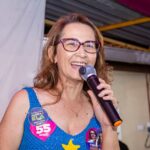 Com caminhadas e ações porta a porta, Débora Almeida aumenta ritmo no Agreste