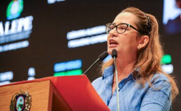 Débora Almeida emite nota de solidariedade à governadora Raquel Lyra