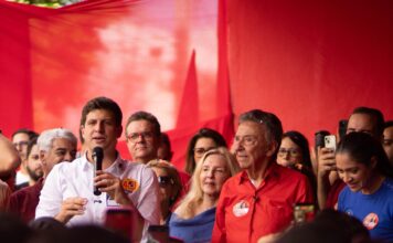 Zé Queiroz inaugura comitê de campanha em Caruaru ao lado de João Campos