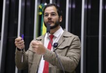 Antes do debate eleitoral, Túlio Gadelha já atuava contra as bets e defende fim das apostas online
