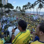 Mendonça é celebrado pela direita em maior ato político da campanha em Recife