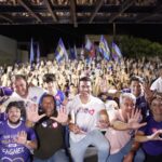 Ao lado de Rodrigo Pinheiro, Anderson Luiz e Fernando Monteiro fazem grande caminhada por bairros de Caruaru