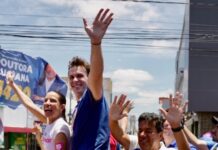 Em caminhada ao lado dos Coelhos e de Raquel, Mendonça reafirma compromisso com nova ponte Petrolina/Juazeiro e com Hospital Regional