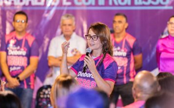 Débora Almeida intensifica diálogo com a população em agenda por Canhotinho e Salgueiro