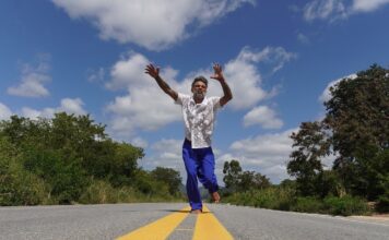 Artista pernambucano Thera Blue’ lança “Belê”, primeiro álbum completo em 13 anos